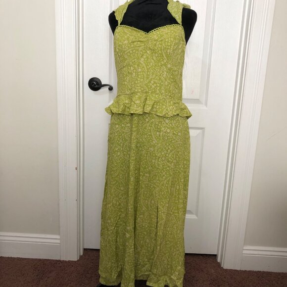 Land Of The Bee Lime Ivory Dress With Floral Pattern & Ruffle Trim Size Large - Picture 2 of 10
